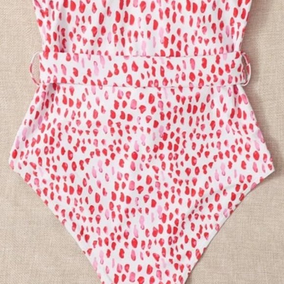 Swimsuit-Super Cute - Picture 3 of 6